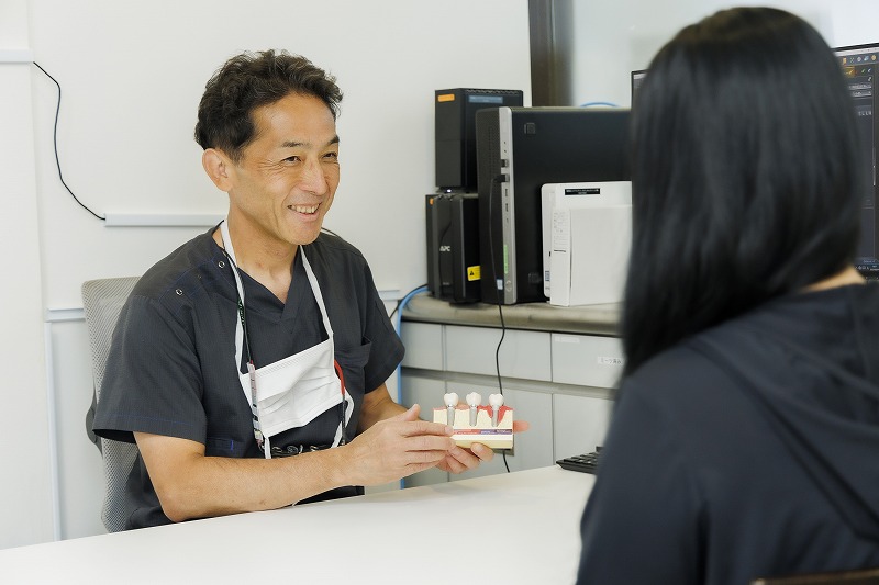 2.悩みに合わせて選べる、<br>　効果が実証された入れ歯の提案