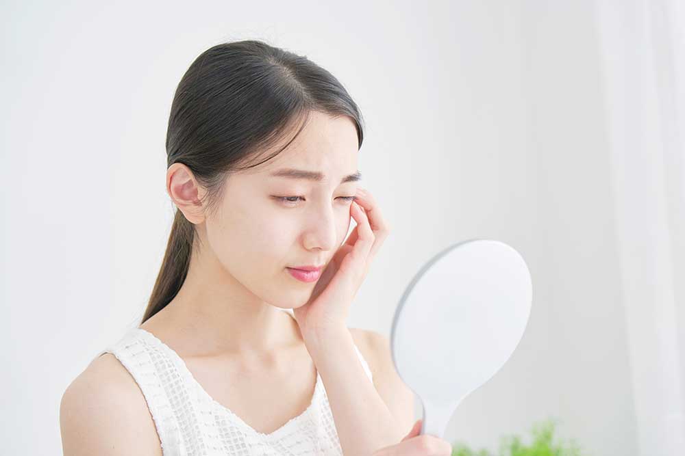 見た目が気になり精神的な負担となる